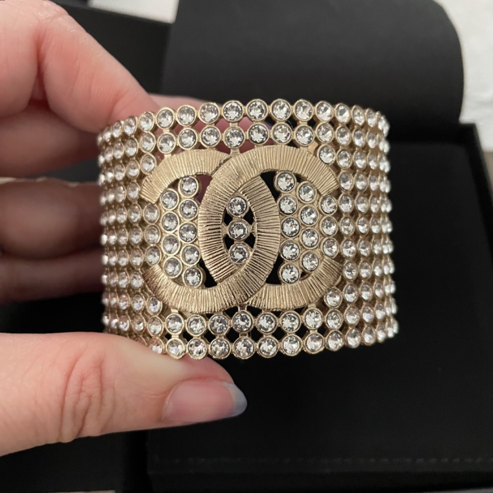 BNIB Chanel Rhinestone Cuff - Picture 2 of 5